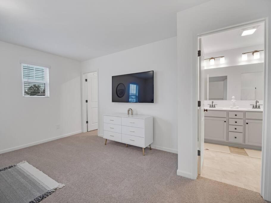 Gorgeous New Townhome/Charlotte! מראה חיצוני תמונה